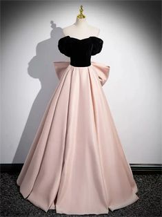 Satin Long Prom Dress, Pink Graduation, Prom Dresses Long Pink, Pink Formal Dresses, Long Evening Dress, Pink Prom, Beautiful Prom Dresses, Graduation Celebration, Custom Size Dresses