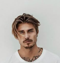 Men’s Surfer Hair, Long Straight Hairstyles For Men, Mens Surfer Hairstyles, Surfer Haircut Men, Surf Hair Men, Mens Surfer Hair, Surfer Hair Men, Knot Hairstyles, Surf Hair