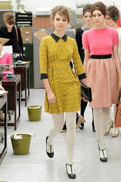 Orla Kiely 60s Festival, Waist Emphasis, Orla Keily, 60s Vibe, Look Formal, Retro Mode, Orla Kiely, 1960s Fashion