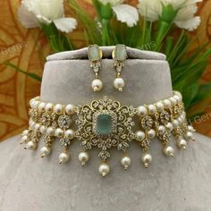 Nwot Never Worn. Gold Indian Jewelry, Kundan Jewellery Bridal, Jewellery Bridal, Brown Jewelry, Doha Qatar, Kundan Necklace, Bridal Jewellery Indian, Kundan Necklaces, Kundan Jewellery