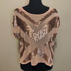 Nwt Sequin Chevron Striped Sheer Top Color: Sand (Bronze/Nude) Brand: Tilly-Anne Size: Small (Bought From Boutique) 100% Polyester New With Tags Excellent Condition! Beige Short Sleeve Party Top, Brown Short Sleeve Party Top, Party Brown Short Sleeve Tops, Women White Blouse, Red Dress Women, Pink Bodycon Dresses, Red Dress Boutique, Backless Top, Burgundy Lace