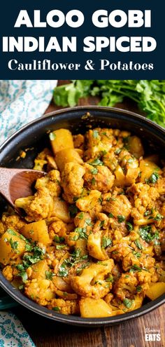 Gobi Recipes, Spiced Cauliflower, Aloo Gobi, Vegetarian Dish, Think Food, Indian Food Recipes Vegetarian, Indian Spices, Indian Cooking