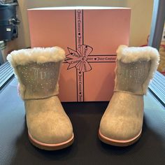 Brand New Girls Juicy Couture Boots Size 5 Juicy Coutore Boots, Couture Boots, Juicy Couture Boots, Juicy Couture Shoes, Couture Shoes, New Girl, Juicy Couture, Kids Shoes, Shoe Boots