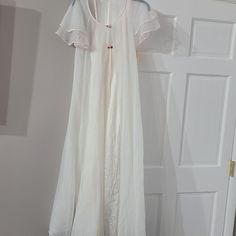 New With Tags White Feminine Fitted Robe, Fitted White Sleep Gown, Fitted Sheer White Robe, Fitted White Gown For Sleep, White Long Gown For Spring, White Fitted Sleepwear For Wedding Night, Fitted White Nightgown For Spring, Long White Sleepwear For Summer, White Long Sleepwear For Summer