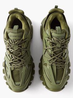 Khaki Green Outfit, Track Silhouette, Balenciaga Eyewear, Green Trainers, Sneaker Lovers, Balenciaga Track, Crochet Fashion Patterns, Shoes Collection, Swag Shoes