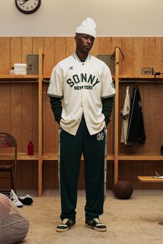 News – Aimé Leon Dore Aime Leon Dore, Nova York, Locker Room, Winter 2022, Lifestyle Brands, Black Men, New Balance, Jogging, Varsity Jacket