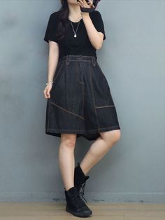 Style: Street Material: Denim Pattern: Solid Color Length: Half length Closure Type: Button Silhouette: Wide Leg Gender: Female Season: Summer #black #denim #jeans #jorts Denim Pattern, Denim Patterns, Black Denim Jeans, Summer Black, Black Denim, Season Summer, Gender Female, Blue Black, Denim Jeans