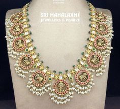 Ganesh Design, Guttapusalu Necklace, Emerald Jewellery, Diamonds And Pearls, Diamond Wedding Jewelry, Jewelry Designing, Black Beaded Jewelry, Antique Gold Jewelry