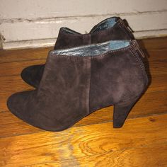 Eric Michael Dark Brown Suede Booties. Size 8. Brand-New. Never Worn (Open Box). Smoke-Free Environment. Heel Size: 3 Inches Michael Kors Braden Mid Boot With Jeans, Michael Brown, Suede Booties, Open Box, Brown Suede, Bootie Boots, Dark Brown, Ankle Boots, Women Shoes