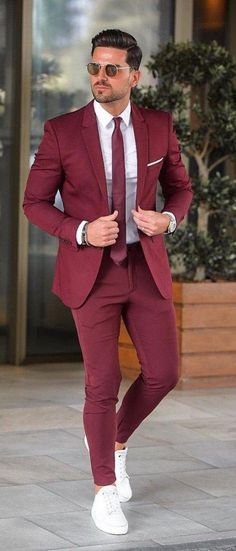 Mens Beach Wedding Suits, Mens Fashion Suits Formal, Beach Wedding Suits, Maroon Suit, Mens Casual Outfits Summer, Formal Mens Fashion