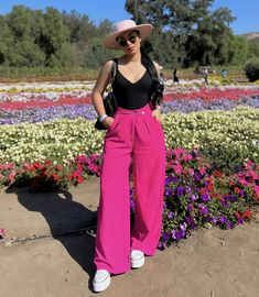 Trousers Ootd, Pink Trousers Outfit, Flowy Trousers, Outfit Botas, Outfits Gorditas, Pink Trousers, Sneakers Pink, Shein Outfits, Dressy Pants