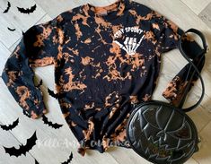 Stay Spooky Reverse Tie Dye Black Shirt Halloween Tie Dye | Etsy Diy Halloween Sweatshirt Bleach, Reverse Tie Dye Halloween Shirts, Bleach Halloween Shirt Diy, Halloween Bleached Shirts, Halloween Bleach Shirt Ideas, Tie Dye Black Shirt, Diy Shirt Ideas, Halloween Shirt Ideas, Halloween Tie Dye