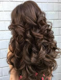 Haircuts For Long Faces, Gorgeous Haircuts, Long Face Haircuts, Curls For Long Hair, Long Face Hairstyles, Big Curls, Simple Wedding Hairstyles, Blowout Hair, Voluminous Curls