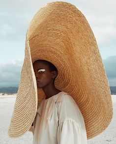 Baby Fotografie, Mode Editorials, Ethno Style, Summer Hats Beach, Beach Pink, Photographie Portrait Inspiration, Looks Street Style, Beach Hat, Art Accessories