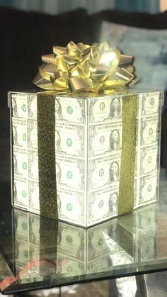 60+ Unique And Creative Graduation Gifts Ideas You Can DIY For The Young Grad » Hike N Dip Money Diy Gift, Money Tower, Money Cake Ideas, Cake Gift Ideas, Diy Dollar Tree Gifts, Wrapping Gifts Ideas