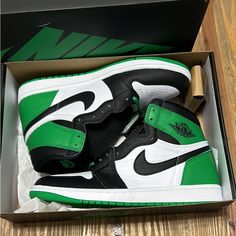 Air Jordan 1 Retro High Og Lucky Green, Men’s 10.5, New Green High-top Jordan Shoes With Air Max Cushioning, Green Leather Basketball Shoes With Air Max Cushioning, Green Leather Custom Sneakers With Air Max Cushioning, Nike Shoes Women Fashion, Boty Nike, Trendy Shoes Sneakers, Jordan Shoes Retro, All Nike Shoes, Monk Strap Shoes