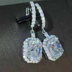 Brand New Women's 2ct Diamond Earrings 18k White Gold Plated Sterling Silver Genuine 2ct Lab Created Radiant Cut Diamonds Measurements 1.25" Height X .25" Wide Retail Price $350 Buy With Confidence From A Trusted Seller W/ A 99%+ Rating! A0184 (Id-195-) Wedding Drop Earrings, Wedding Earrings Drop, Halo Earrings, Classic Earrings, Moissanite Earrings, Trendy Earrings, Engagement Jewelry, 925 Jewelry, 925 Sterling Silver Jewelry