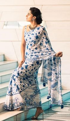 Saree Wearing Styles, Traditional Blouse Designs, Fashionable Saree Blouse Designs, Set Saree, Taapsee Pannu, Indian Saree Blouses Designs, Simple Sarees, Saree Designs Party Wear, Indian Dresses Traditional