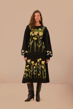 #adorofarm Rio Flowers, Flowers Embroidered, Bold Style, Farm Rio, Knit Skirt, Casual Elegance, The Farm, Bold Fashion, Black Knit