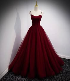 DESCRIPTION Burgundy tulle long prom dress two pieces evening dress Material: tulle Product number: cute2115 Size: US 2, US 4, US 6, US 8, US 10, US 12 and Custom size Custom made: For custom order, we need the following information in the order notes when you check out :Bust:______Waist:______Hips:_______Shoulder to floor: _______ US 2 Bust(inch)32 1/2 Waist(inch)25 1/2 Hips(inch)35 3/4 Shoulder to Floor(inch)58US 4 Bust(inch)33 1/2 Waist(inch)26 1/2 Hips(inch)36 3/4 Shoulder to Floor(inch)58US Red Long Prom Dresses, Two Piece Evening Dresses, Dress Two Pieces, Tulle Long Prom Dress, Yule Ball, Classy Prom Dresses, Prom Dresses Two Piece, Prom Dress Inspiration, Cute Prom Dresses