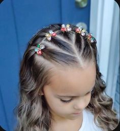 Thanksgiving Toddler Hairstyles, Elementary Picture Day Hairstyles, 1st Grade Hairstyles, Kids Half Up Half Down Hair, Kindergarten Hairstyles Girl, Hairstyles For Curly Hair Kids, Easy Toddler Hairstyles Short, Hairstyles For Kindergarteners, Toddler Hairstyles Girl Fine Hair