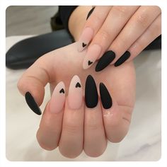 French Manicure Long Nails, Beginners Nails, Black Acrylic Nail Designs, Acrylic Nails Coffin Short, Neutral Nails, Chic Nails