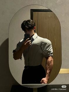 Men Back Muscles Aesthetic, Gym Poses For Men, Tips For Glowing Skin, Compression Shirt Men, Polo Shirt Outfits, Gym Guys, Classy Outfits Men, Men Street Fashion, Beauty Tips For Glowing Skin