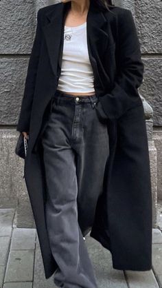 High Wasted Jeans, Fashion Capsule Wardrobe, Autumn Fits, Scandinavian Fashion, Fashion Capsule, Moda Vintage, Mode Inspo, Mode Inspiration, Looks Vintage