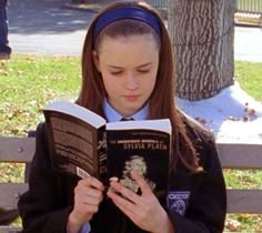 Reading A Book, Girl Reading, Gilmore Girls, A Book, A Girl, Bench, Reading, Books