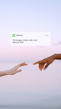 two people reaching out their hands to each other with the text message messages in italian above them