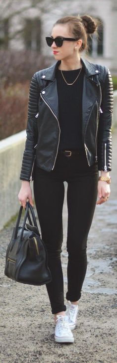 Almost All Black Everything - black leather moto jacket with sweater, skinny jeans handbag sneakers / Vogue Haus Wearing All Black, Black Clothing, Outfits With Converse, Black Handbag, Leather Jacket Outfits, White Converse, Cooler Look