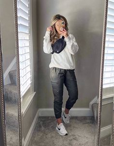 TENCEL™ Cargo Jogger curated on LTK Sports Mom Outfit Spring, Joggers With Booties Outfit, White Runners Outfit, Joggers Outfit Winter, Black Jogger Pants Outfit, Cargo Joggers Outfits Women, Outfits With Joggers, Sweat Pants Outfit, Jogger Outfit Casual