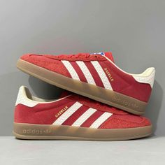 -Brand New -Women's Size Us 6 -The Perfect Combination Of Style And Comfort For Everyday Wear Or Athleisure. Red Spezial Adidas, Red Sambas, Spezial Adidas, Adidas Originals Gazelle, Red Adidas, Shoes Adidas, Christmas List, Adidas Shoes, Adidas Women