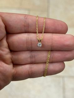 0.25 Total CARAT Round Lab Grown Brilliant Diamond Solitaire Pendant Genuine 14k Yellow Gold * Free 14K GOLD PLATED, 925 Sterling Silver Cable Chain With Purchase, Choose 18'' or 20'' ✦0.25 Carat - APPROXIMATELY 4mm ✦ Main Stone Shape: Brilliant Round ✦ Diamond: Lab Grown  ✦ Color: D/E ✦ Clarity: VS1-VS2 ✦ Setting Style: Prong ✦ Diamond Cut: Round ✦ Number of Diamonds: 1 ✦ Metal Purity: 14k (585) Properly Stamped ✦MSRP $999.99 Free Shipping Within 24 Hours Of Payment Free Velvet Gift Pouch & Gif Anniversary Yellow Gold Solitaire Necklace Vvs Clarity, Anniversary Vvs Clarity Yellow Gold Solitaire Necklace, Vs Clarity Round Cut Yellow Gold Diamond Necklace, Gold Diamond Necklace With Vs Clarity For Wedding, Formal Yellow Gold Diamond Necklace With Vs Clarity, Gold Solitaire Necklace With Diamond Accents For Anniversary, Gold Diamond Solitaire Necklace For Anniversary, Gold Solitaire Necklace With Prong Setting For Anniversary, Yellow Gold Diamond Necklace With Vs Clarity For Gift