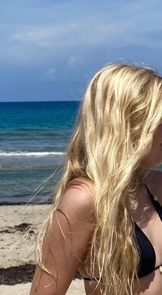 Beach Blonde, Kuantan, Natural Blondes, Work At Home, Surfer Girl, Light Hair, Dream Hair, Hairstyles For Long Hair, Beach Hair