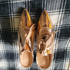 Size 10 Has Never Been Worn Brand New Casual Pointed Toe Booties For Party, Casual Gold Pointed Toe Boots, Gold Ankle Boots, Chloe Shoes, Shoes Brand, Shoe Brands, Bootie Boots, Chloe, Ankle Boots