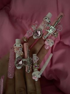 Trap Nails, Amazing Nail Art, Junk Nails, Nails Design With Rhinestones, Girly Acrylic Nails, Hello Kitty Nails, Dope Nail Designs, Really Cute Nails, Pretty Gel Nails