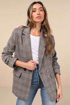 You'll know how to instantly turn any look into a sophisticated oneâ€” with the Lulus Seasoned Chicness Brown Plaid Tweed Oversized Blazer! Sturdy woven tweed fabric, with a timeless plaid pattern throughout, shapes this classic blazer that features a collared neckline with notched lapels and long sleeves. The trendy oversized silhouette boasts a decorative welt pocket, twin functional flap pockets, and double-breasted design (withbreasted design (with an internal button closure). Vent at back. Oversized Plaid Blazer, Brown Plaid Blazer, Brown Tweed Blazer, Brown Tweed, Classic Blazer, Tweed Fabric, Brown Plaid, Tweed Blazer, Oversized Blazer