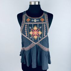 Taylor & Sage Gray Bohemian Style Embroidered Detailed Top S Nwt In Good, Preowned Condition. Tag Size: S (See Actual Measurements Below) Material: 100% Rayon Actual Measurements: Chest: Armpit To Armpit Across - 14.5" Length: Top Of The Shoulder To The End Of The Shirt - 22.25" Sleeveless Lace Blouse, Sage Sweater, Minimalist Blouse, Fringe Blouse, Lace Sleeve Blouse, Floral Lace Blouse, Burgundy Blouse, Mock Neck Blouse, Ruffle Sleeve Blouse