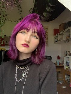 Hair Poses, Hippie Makeup, Queer Punk, Alt Hair, Dye Ideas, Colorful Hair