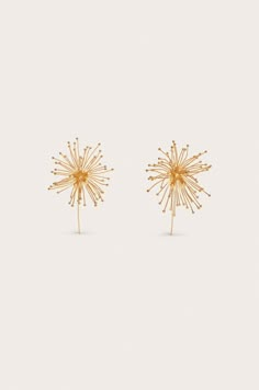 A true objet d'art - gold toned threader earrings inspired by dandelion. — Threader style — Gold toned — Objet d'art Dandelion Earrings, Reception Look, Evening Sandals, Art Gold, Cult Gaia, Fragrance Collection, Threader Earrings, Accessories Jewelry Earrings, Winter White