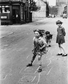 Shirley Baker, Childrens Games, Girls Play, Vintage Pictures, Vintage Photographs, Vintage Photography, Old Pictures