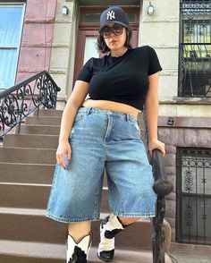 Ny Fits, Pinterest Fits, College Wardrobe, Pride Outfit, Styling Inspiration, Mid Size, Clothing Hacks, Fashion Inspo Outfits