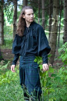 For people of all gender who want a high waisted, deep pocket set of medieval pants . IN short or full lenght with tighen ankles) Medieval Pants, Extra Petite, Tartan Plaid, Larp, Linen Blend, Tartan, Capri, Plaid, High Waisted