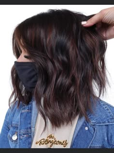 Medium Brunette Hair, Hair Curtain, Thick Hair Styles Medium, Medium Brown Hair, Medium Layered Hair, Medium Bob Hairstyles, Medium Length Hair With Layers, Colourful Hair, Natural Wavy Hair