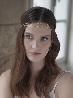 Handmade Headpiece, Forehead Headband, Forehead Jewelry, Teardrop Pearl Earrings, Wedding Hairstyles And Makeup, Finger Bracelets, Wedding Hair Jewelry, Pearl Earrings Wedding, Cool Accessories