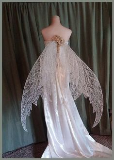 Angelic Accessories, Bug Fashion, Fantasy Wings, Fest Outfits, 파티 드레스, Fairy Wedding, Fantasy Gowns, Fairy Costume