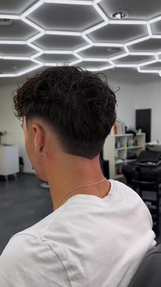 Trendy Male Haircuts, Men Short Hair Fade, Taper Fade Short Hair, Fade Haircut Curly Hair, Drop Fade Haircut, Mens Haircuts Short Hair, Low Fade Haircut, Men Haircut Curly Hair, Mens Hairstyles Thick Hair