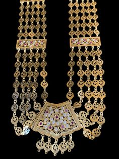 chandan haar made using 22ct gold plated motifs cz polki length of the necklace 14 inch , back chain length on each side is 5 inch width of necklace 2.2 inch Heavy 22k Gold Temple Necklace For Celebrations, Festive Long Kundan Necklace With Tilla Detail, Traditional Long Temple Necklace For Celebration, Bollywood Style 22k Gold Necklace For Celebrations, 22k Gold Temple Necklace For Celebration, Bollywood Style Hand Set Yellow Gold Temple Necklace, 22k Gold Chandbali Necklace With Tilla, 22k Gold Bollywood Necklace For Celebration, 22k Gold Tilla Chandbali Necklaces