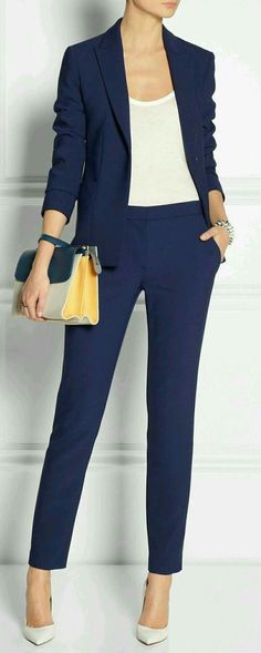 Blue women suit...Real cute Áo Blu, Chique Outfits, Professional Attire, Business Outfit, 여자 패션, Work Wardrobe, Formal Outfit, Professional Outfits, Blue Pants